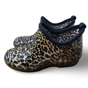 Capelli New York Leopard Print Short Ankle
Slip-On Rain Wellies Boots - Size 9